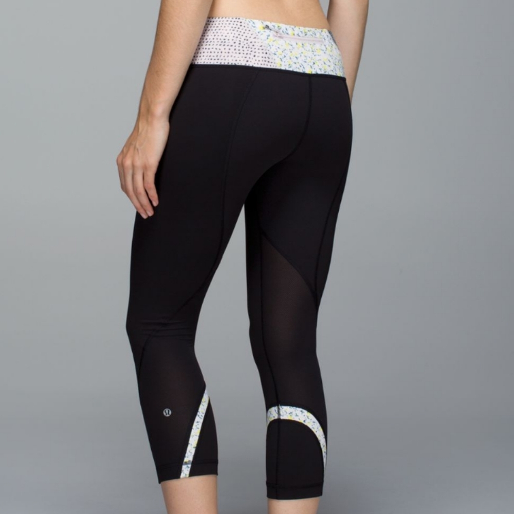 LULULEMON Run: Inspire Crop II